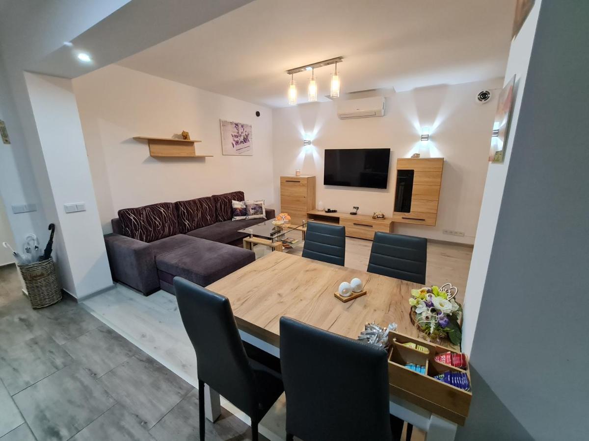 Apartament Ada Apartment Glogowek Exterior photo