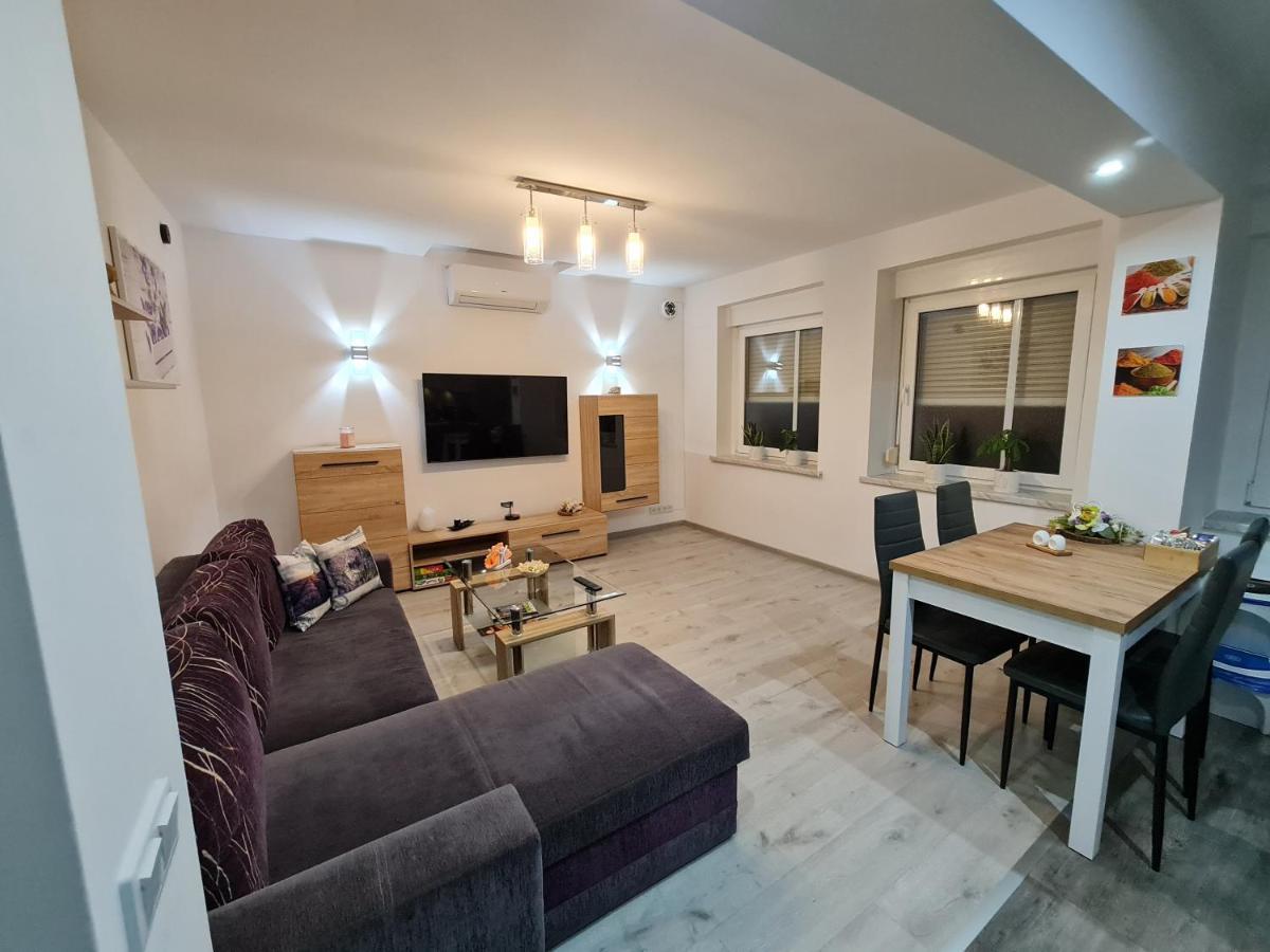 Apartament Ada Apartment Glogowek Exterior photo
